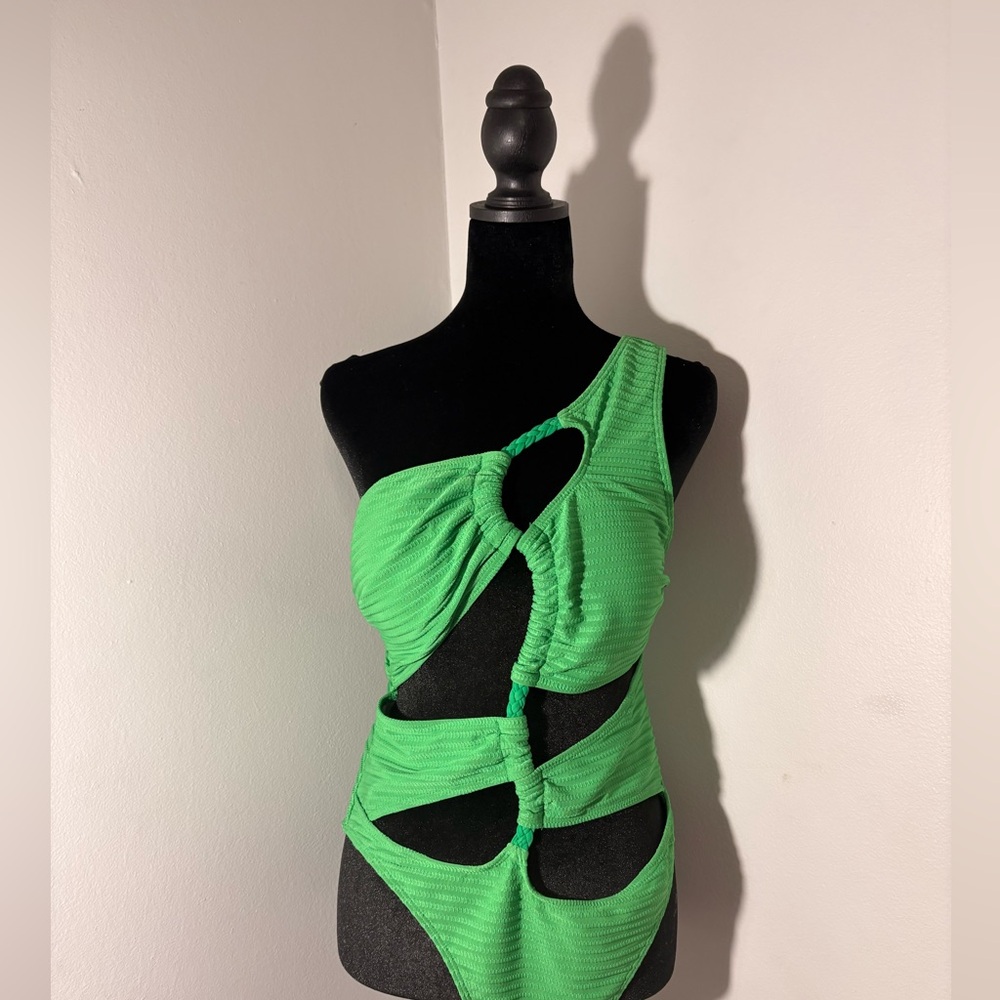 Green Kids One Piece Swimsuit 🩱💚